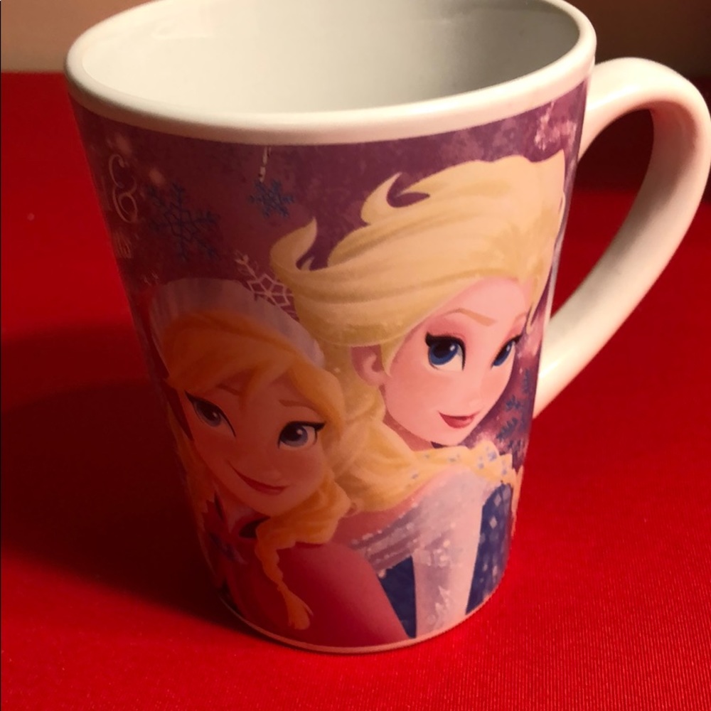 🟡 DISNEY ANNA & ELSA MUG